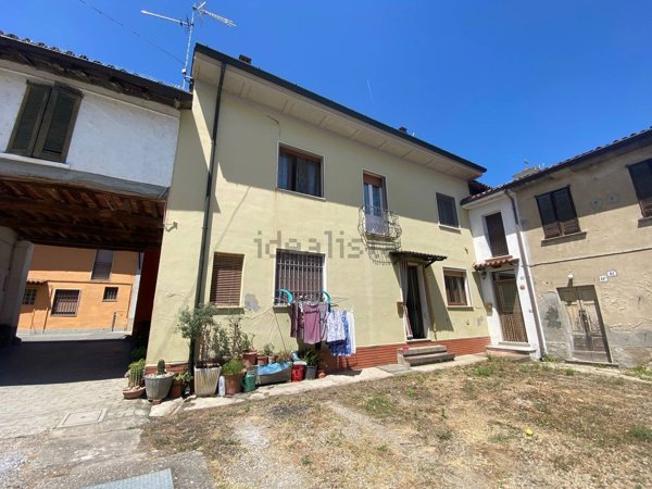 appartamento in vendita a Miradolo Terme in zona Camporinaldo