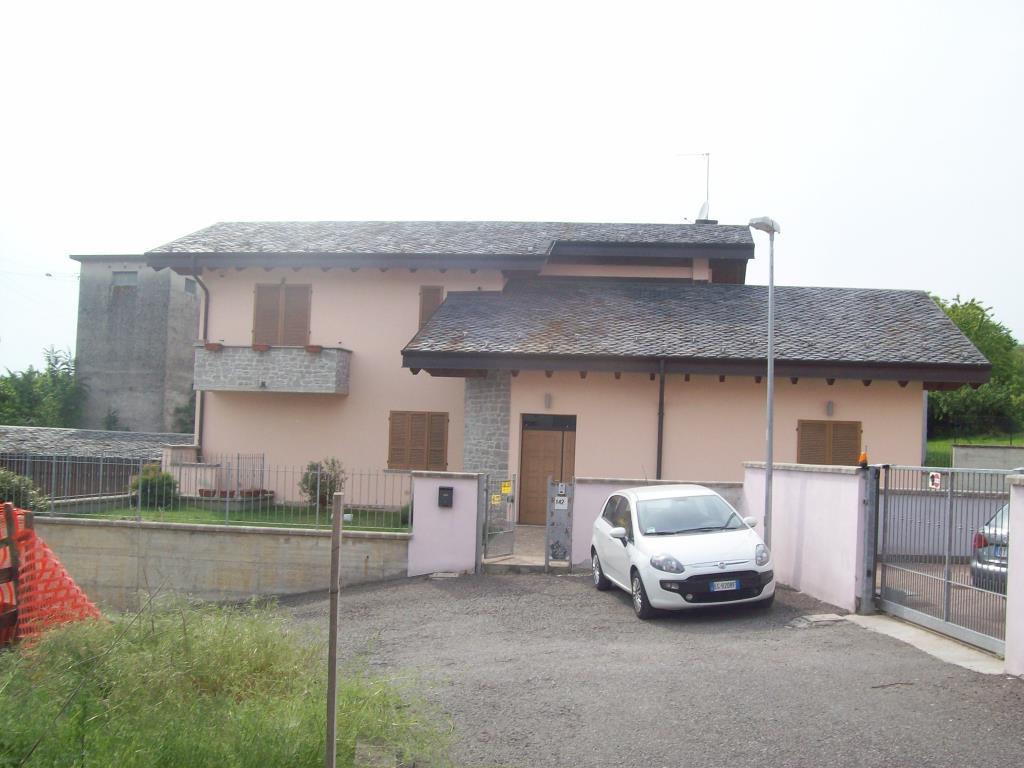 casa indipendente in vendita a Miradolo Terme