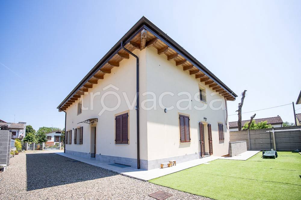 casa indipendente in vendita a Miradolo Terme
