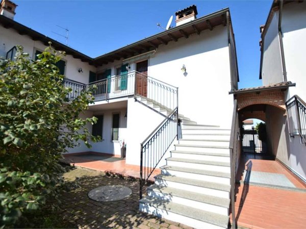 appartamento in vendita a Miradolo Terme in zona Terme di Miradolo