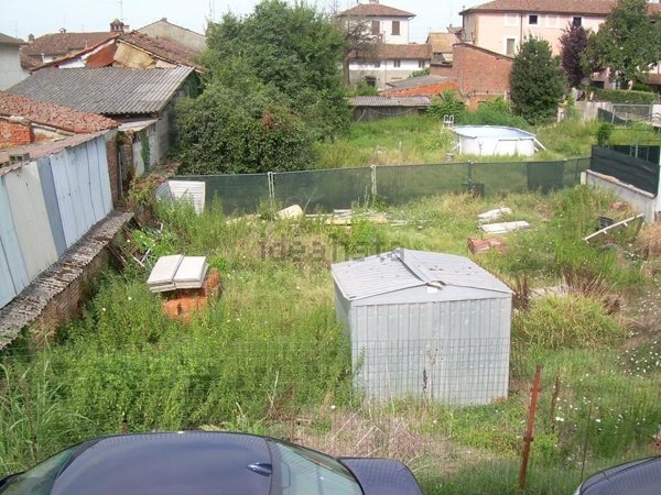 terreno edificabile in vendita a Miradolo Terme in zona Camporinaldo