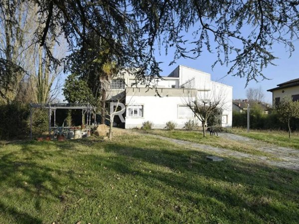 casa indipendente in vendita a Miradolo Terme in zona Terme di Miradolo