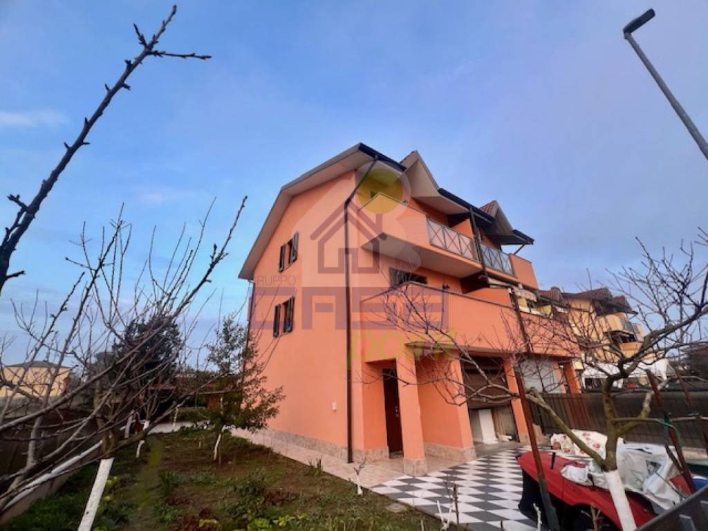 casa indipendente in vendita a Miradolo Terme
