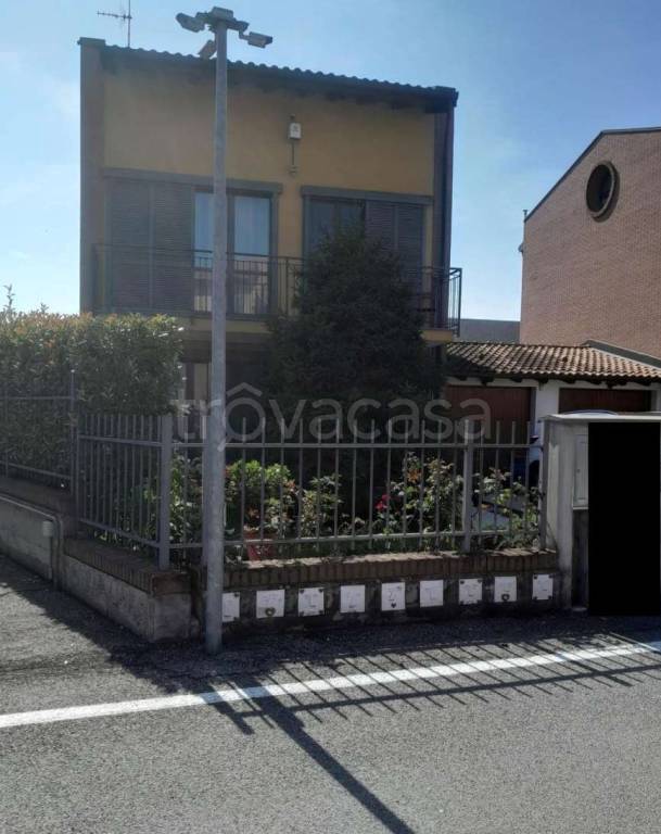 casa indipendente in vendita a Miradolo Terme