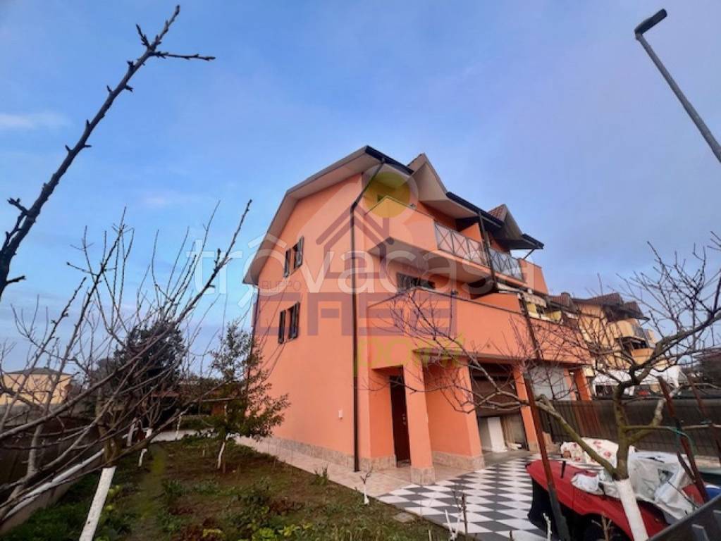 casa indipendente in vendita a Miradolo Terme
