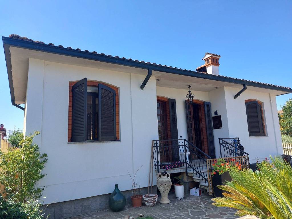 casa indipendente in vendita a Miradolo Terme