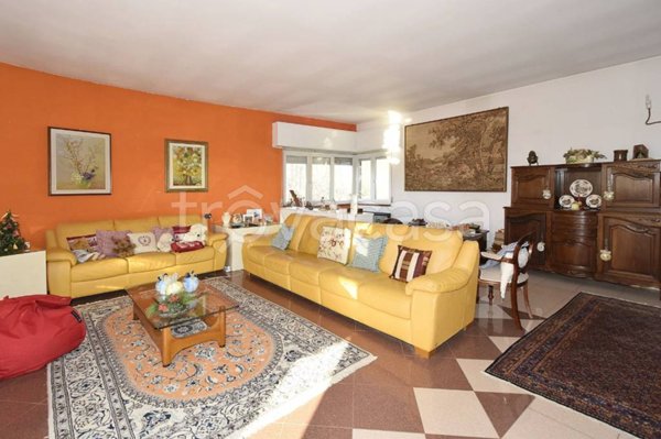 casa indipendente in vendita a Miradolo Terme