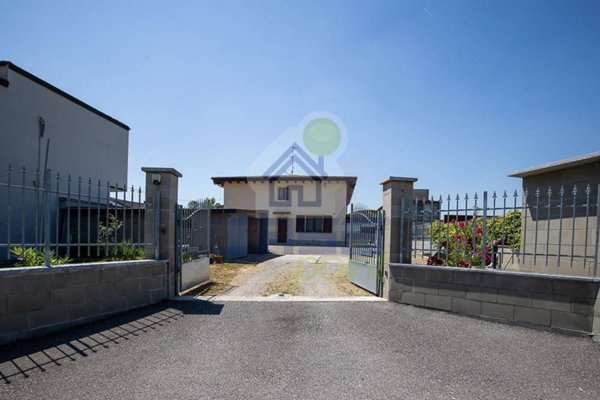 casa indipendente in vendita a Miradolo Terme