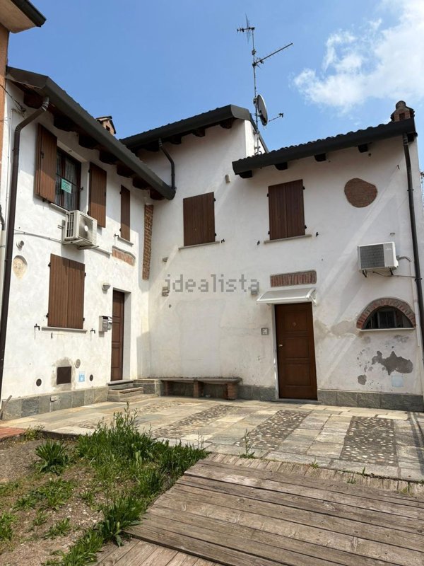 casa indipendente in vendita a Miradolo Terme