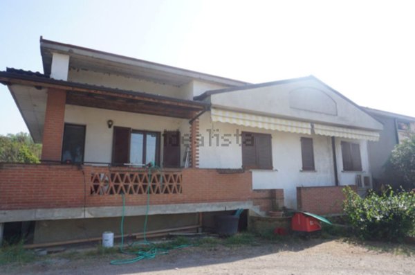 casa indipendente in vendita a Miradolo Terme
