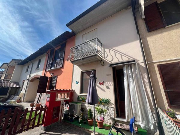 casa indipendente in vendita a Miradolo Terme