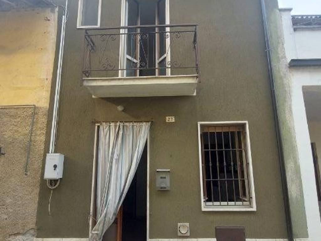 casa indipendente in vendita a Miradolo Terme