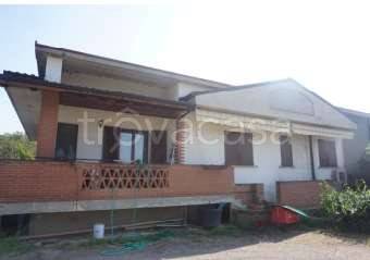 casa indipendente in vendita a Miradolo Terme
