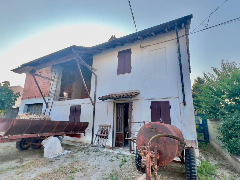 casa indipendente in vendita a Miradolo Terme