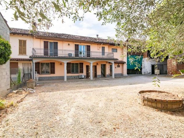 casa indipendente in vendita a Miradolo Terme