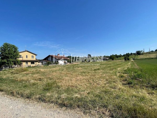 terreno edificabile in vendita a Miradolo Terme