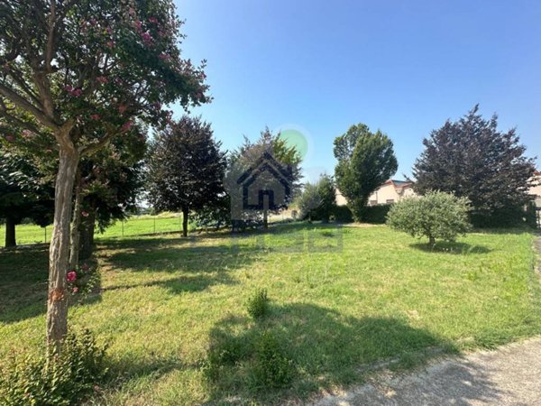 terreno agricolo in vendita a Miradolo Terme