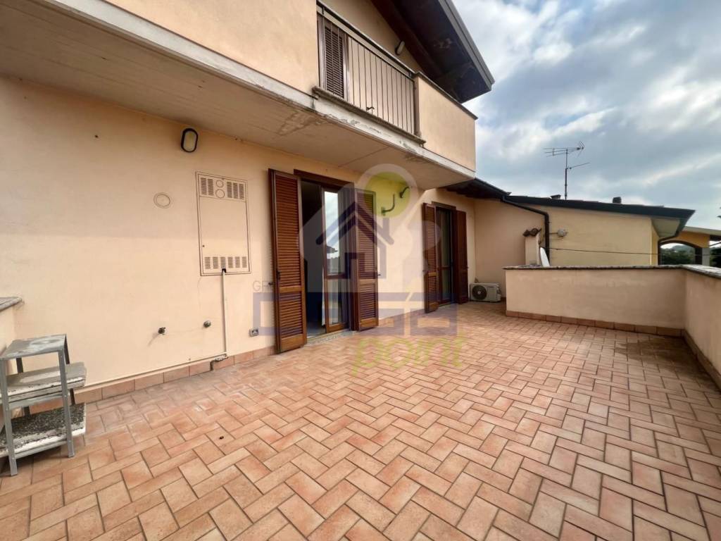 appartamento in vendita a Miradolo Terme in zona Camporinaldo