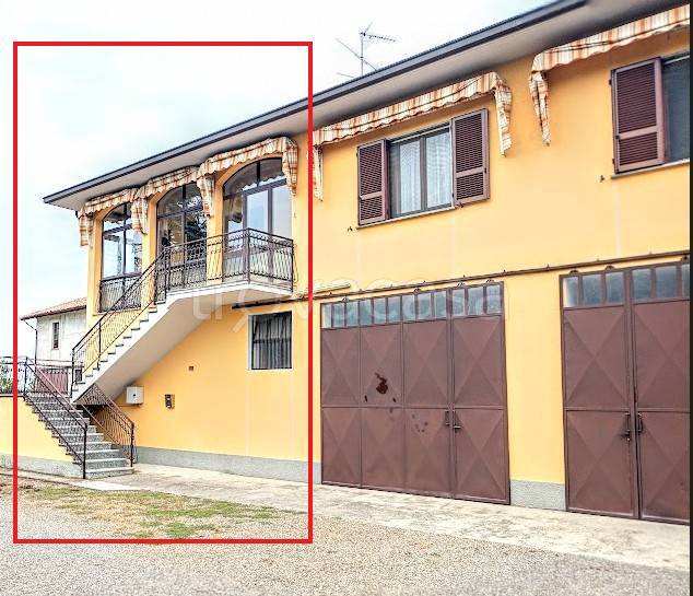 casa indipendente in vendita a Montalto Pavese
