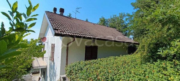 casa indipendente in vendita a Montalto Pavese