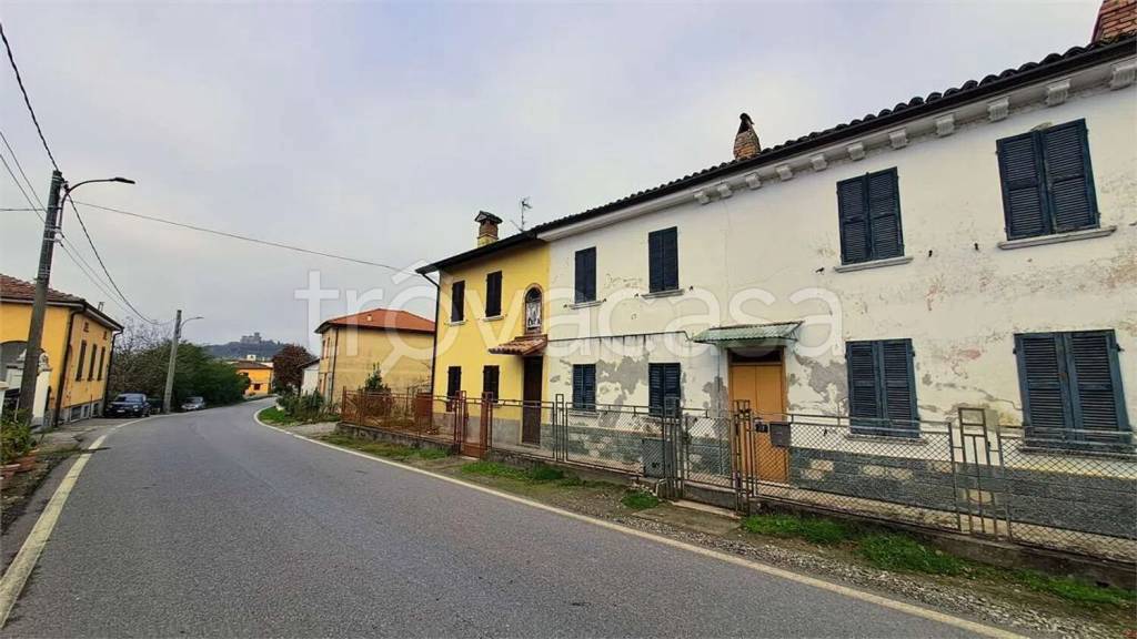 casa indipendente in vendita a Montalto Pavese