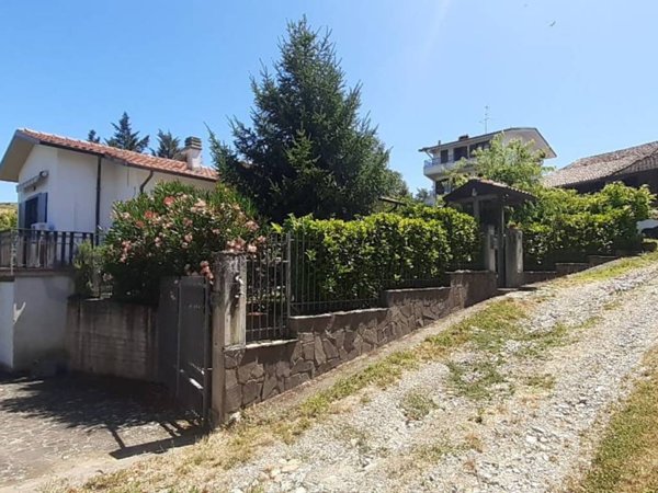 casa indipendente in vendita a Montalto Pavese