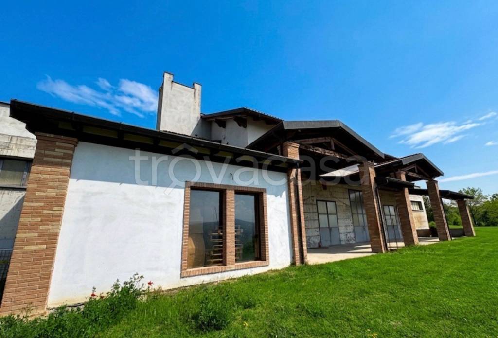 casa indipendente in vendita a Montalto Pavese in zona Cella