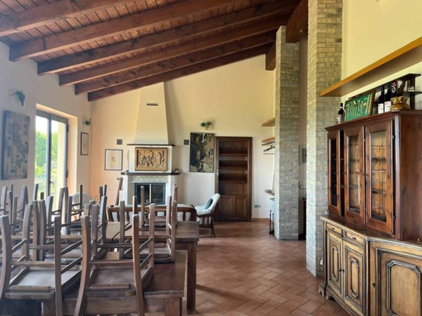 casa indipendente in vendita a Montalto Pavese in zona Pezzolo