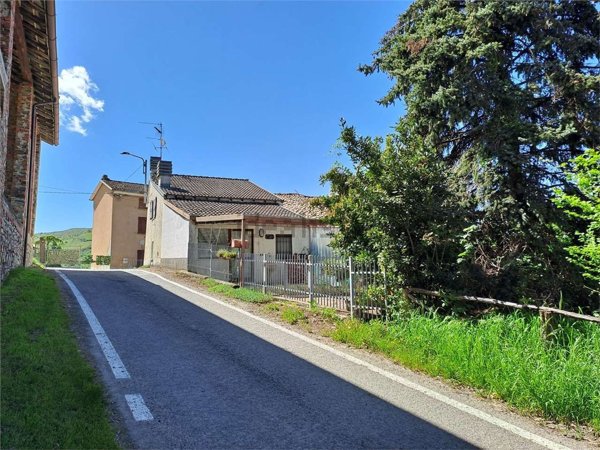 appartamento in vendita a Montalto Pavese in zona Dònega