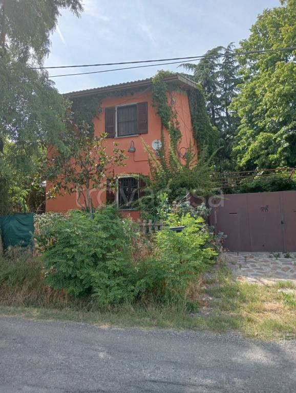 casa indipendente in vendita a Montalto Pavese