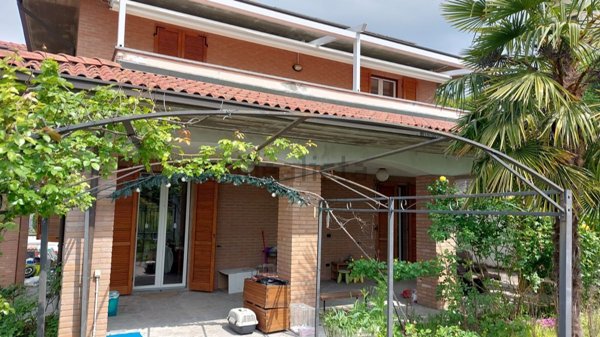 casa indipendente in vendita a Montebello della Battaglia