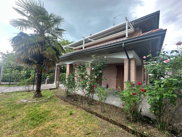 casa indipendente in vendita a Montebello della Battaglia
