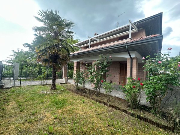 casa indipendente in vendita a Montebello della Battaglia