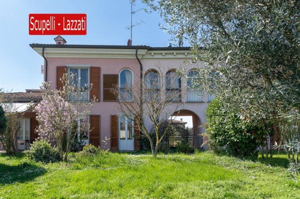 casa indipendente in vendita a Montebello della Battaglia