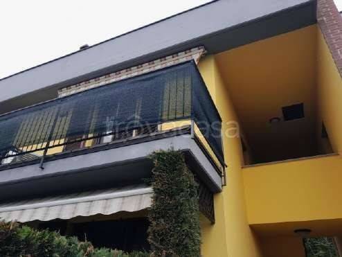 appartamento in vendita a Montebello della Battaglia in zona Sgarbina