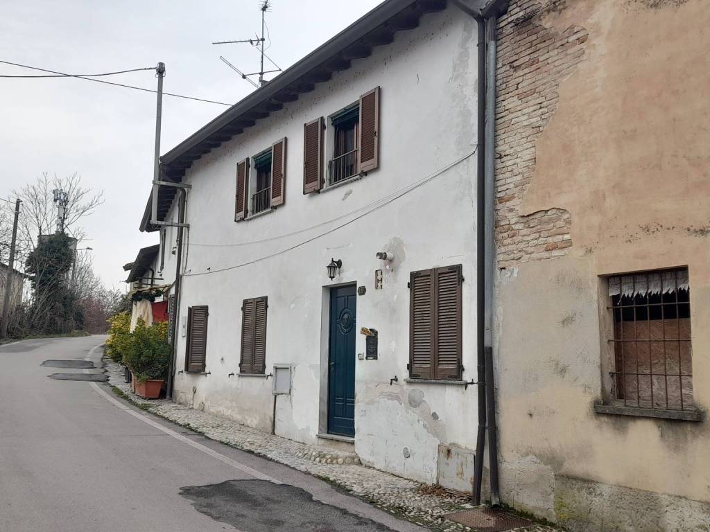 appartamento in vendita a Montebello della Battaglia