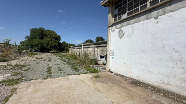 capannone in vendita a Montebello della Battaglia