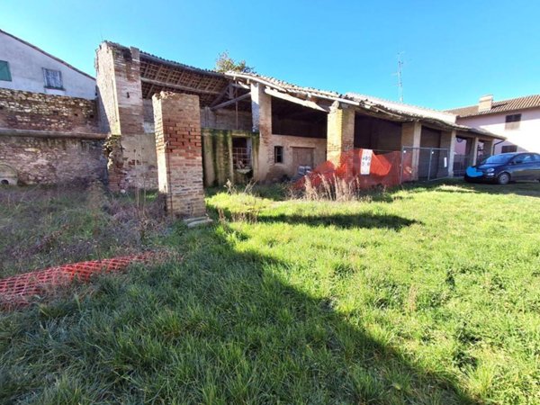 casa semindipendente in vendita a Montebello della Battaglia