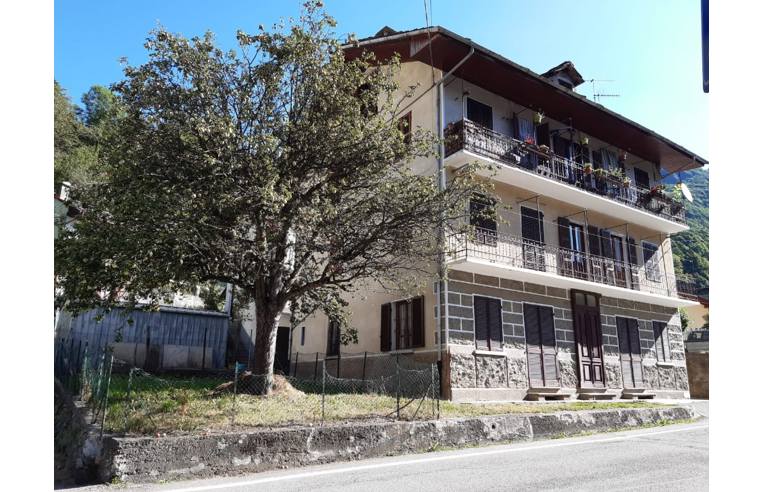 casa indipendente in vendita a Lemie