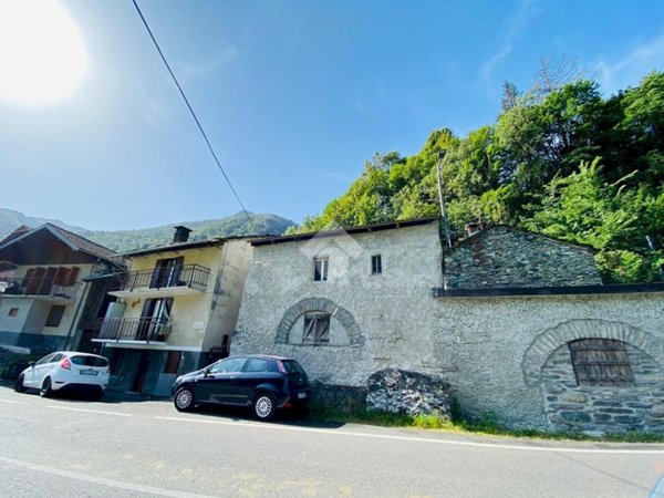 casa indipendente in vendita a Lemie