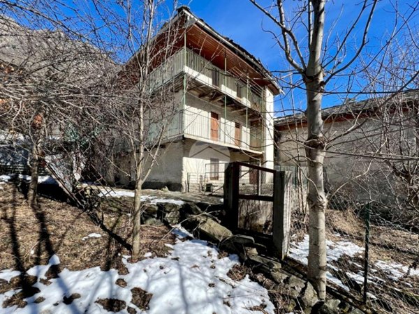 casa indipendente in vendita a Lemie in zona Saletta