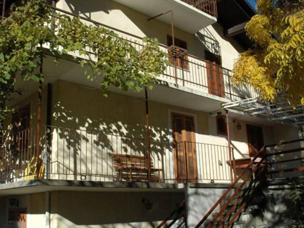 casa indipendente in vendita a Lemie in zona Saletta