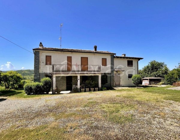 casa indipendente in vendita a Montecalvo Versiggia in zona Francia