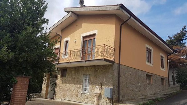 casa indipendente in vendita a Montecalvo Versiggia in zona Bagarello