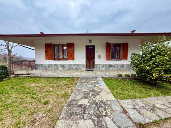 casa indipendente in vendita a Montecalvo Versiggia