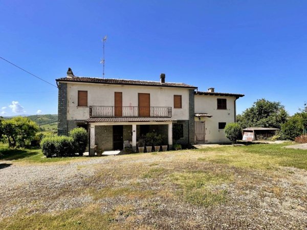 casa indipendente in vendita a Montecalvo Versiggia in zona Francia