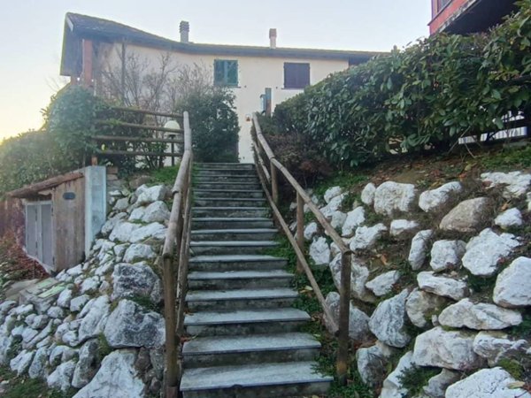 appartamento in vendita a Montescano