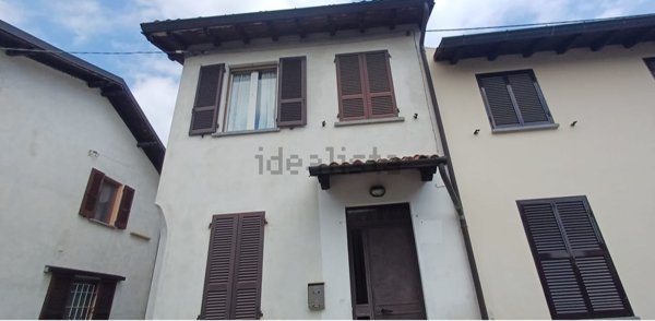 casa indipendente in vendita a Montescano