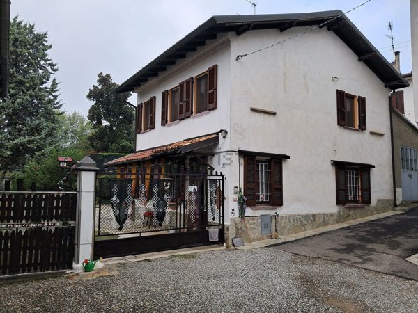 casa indipendente in vendita a Montescano