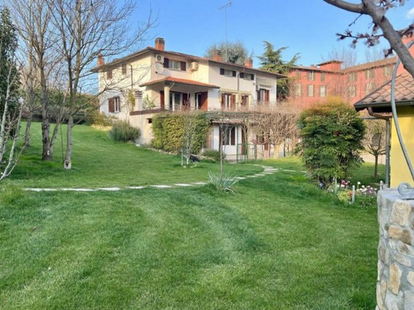 casa indipendente in vendita a Montescano